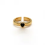 FY’s French-inspired black heart adjustable ring on a hand with black nail polish, styled for edgy everyday elegance.