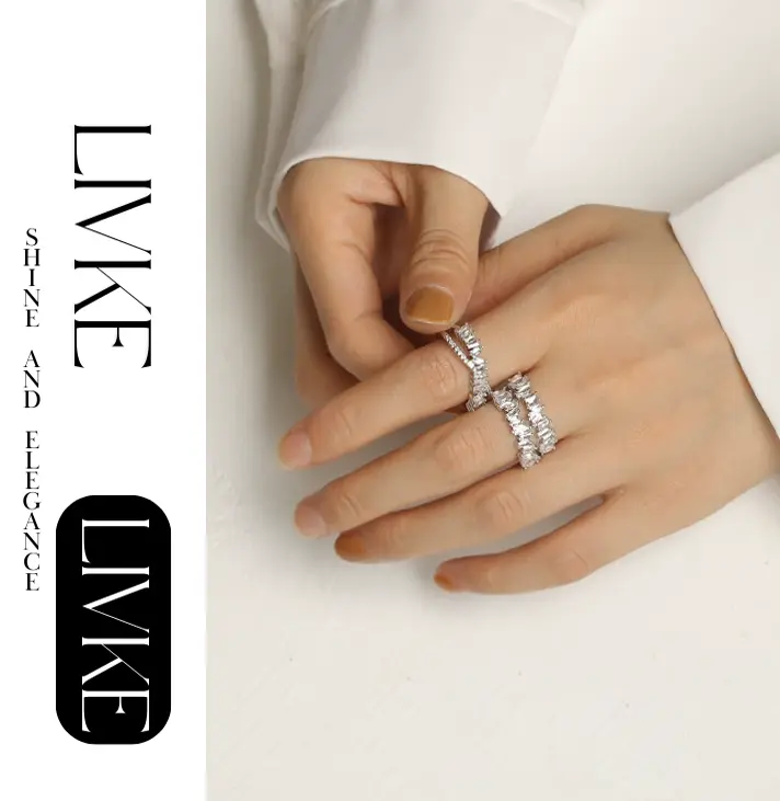 FY’s gold double layer zirconia ring on a hand, styled with a black turtleneck for minimalist everyday elegance